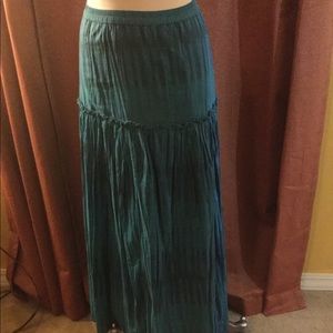 Simple cute long skirt